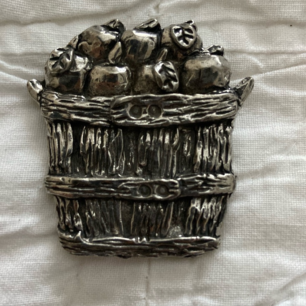 Vintage Sheridan Pewter Apple Basket Pin